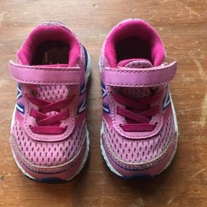 680 V5 Sneaker from New Balance.